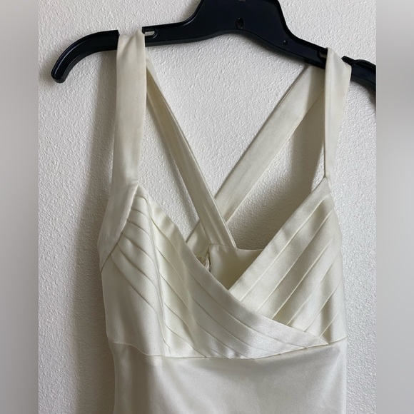 Calvin Klein Elegant Cream Sleeveless Dress - Picture 11 of 11